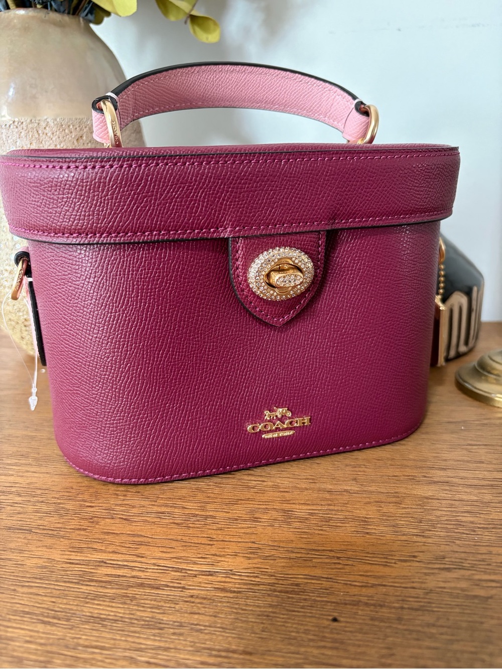 Coach Kay crossbody in black cherry - Picture 2 of 7